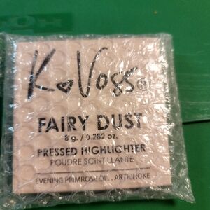 K.Voss fairy dust pressed highlighter